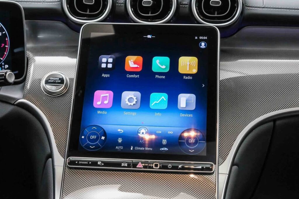 2025 Mercedes GLC 300