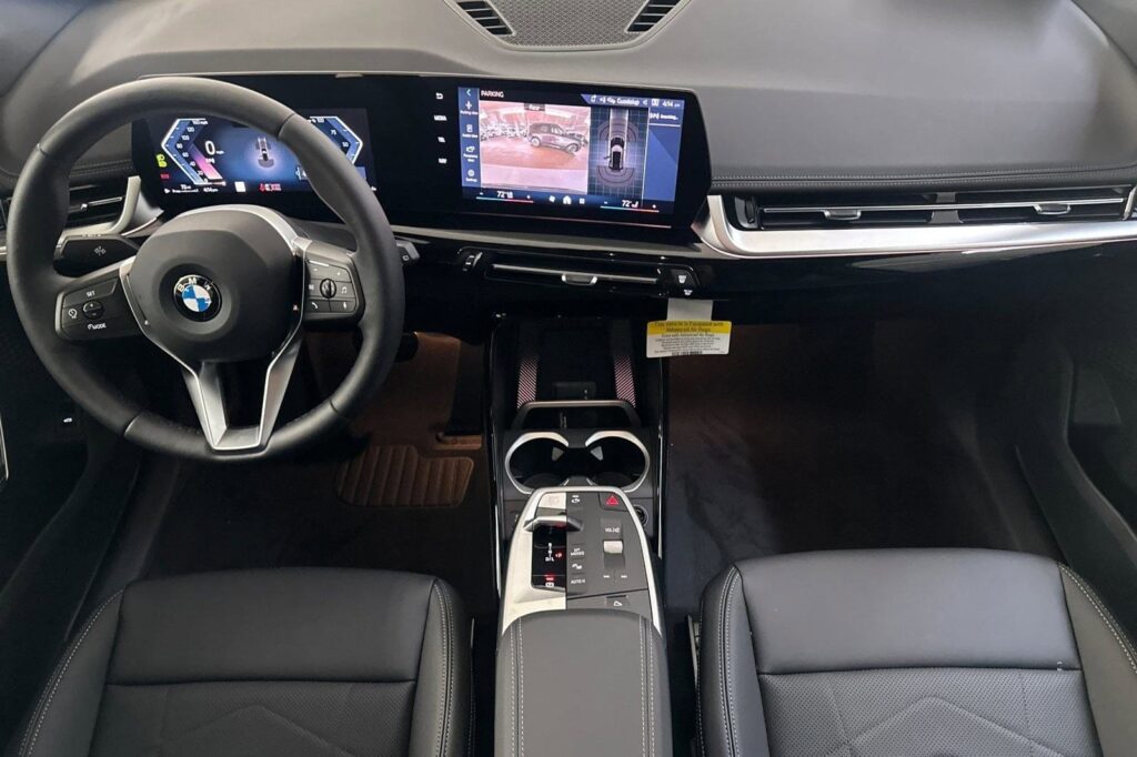 2026 بي إم دبليو X1 28i