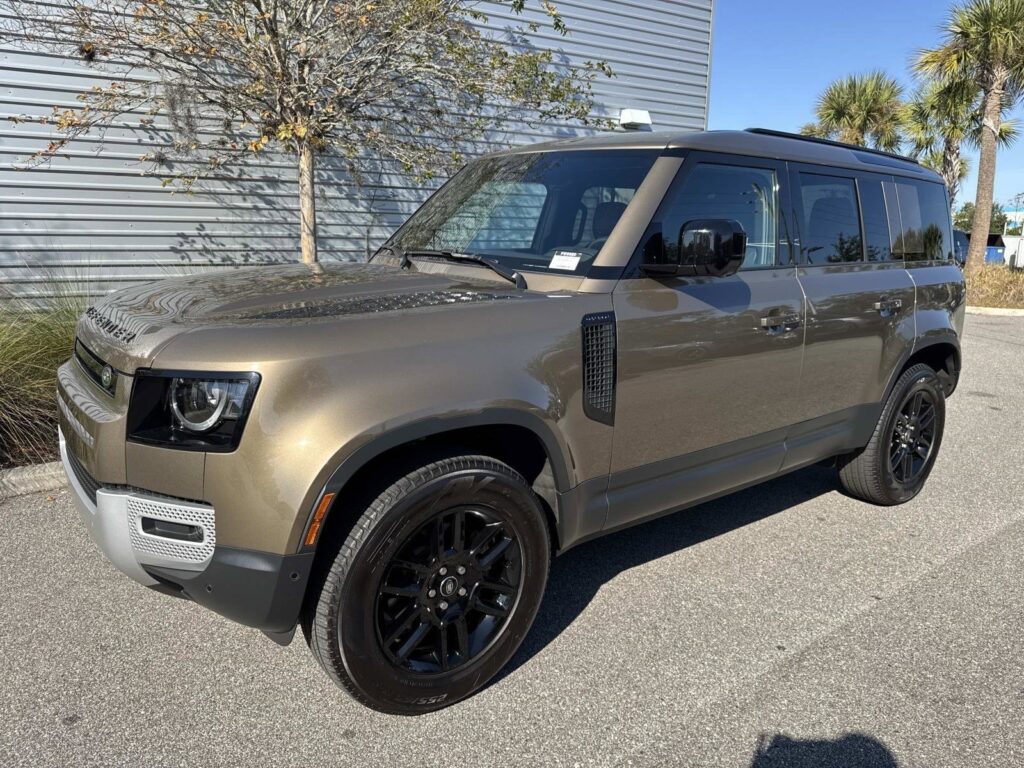 2025 Land Rover Defender 110 S