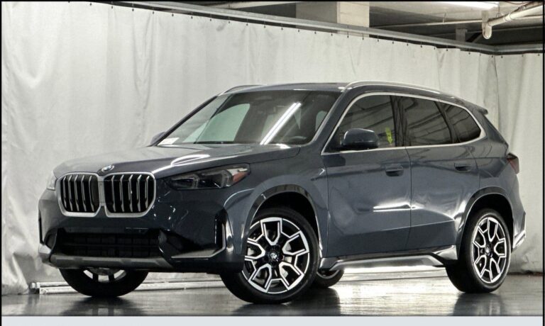 2025 بي إم دبليو X1 28i