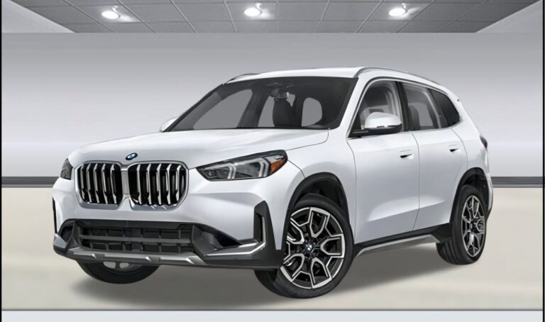 2025 BMW X1 28i