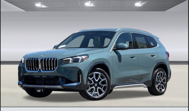 2025 BMW X1 28i