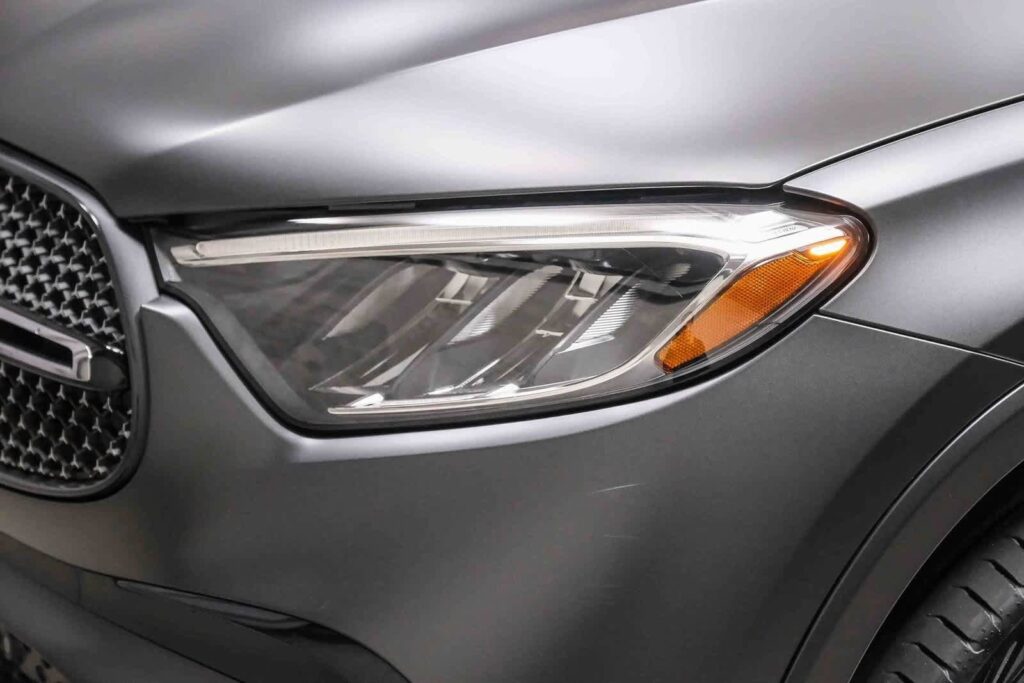 2025 Mercedes GLC 300