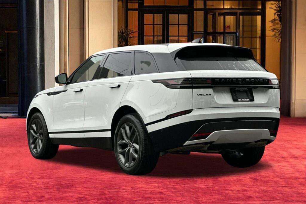 2026 Land Rover Range Rover Velar Dynamic SE