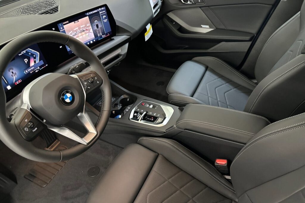 2026 بي إم دبليو فئة 2