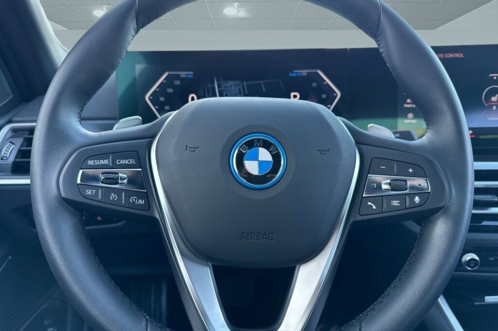 2023 بي إم دبليو فئة 3