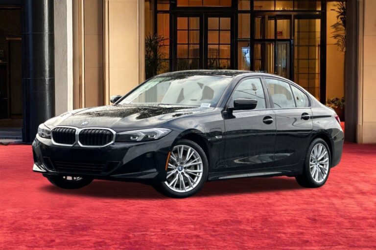 2023 بي إم دبليو 330e