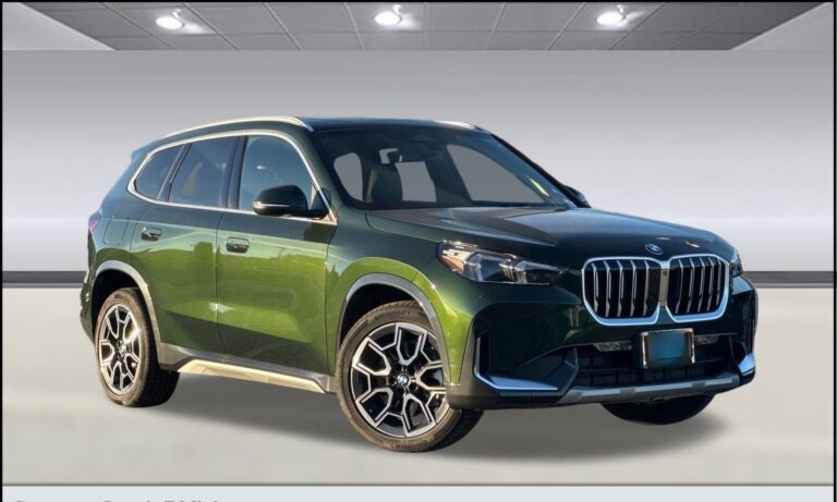 2025 BMW X1 28i