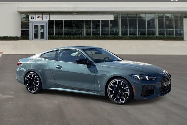 2025 BMW M440i
