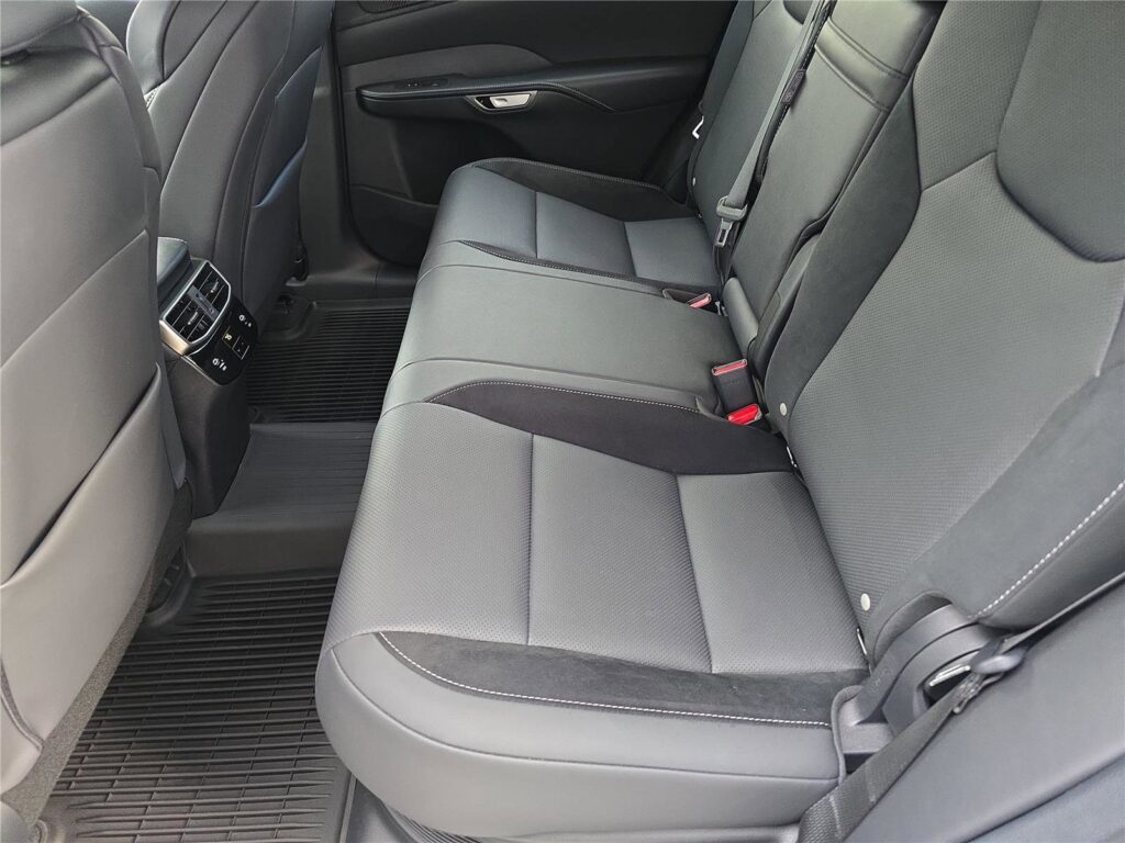 2024 لكزس RX 500h F سبورت