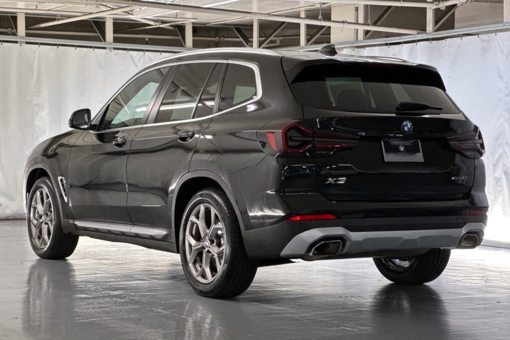 2022 بي إم دبليو X3 30i