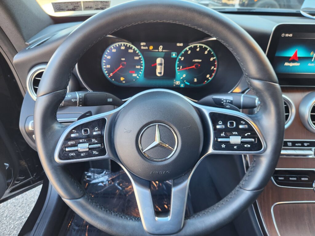 2021 مرسيدس C 300