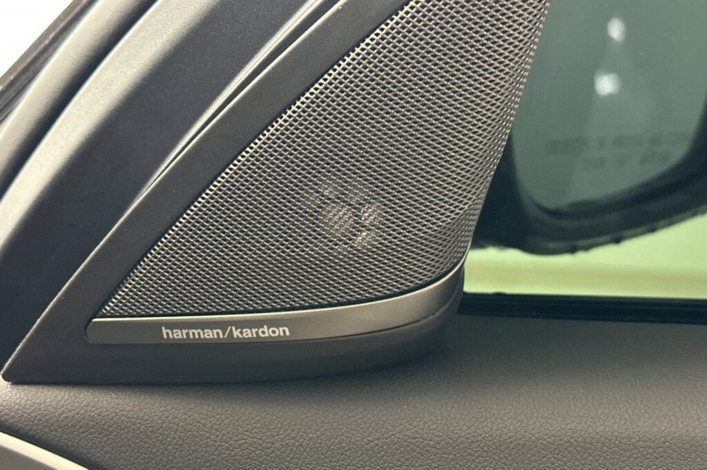 2023 بي إم دبليو 5 فئة