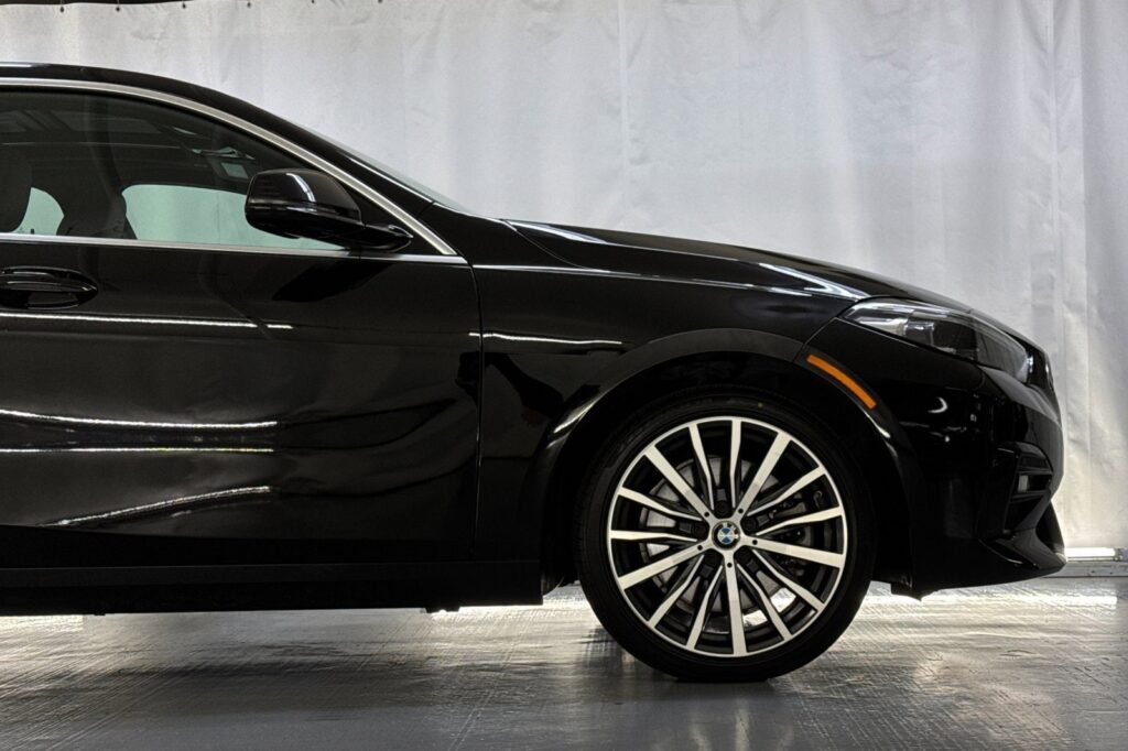 2021 بي إم دبليو فئة 2