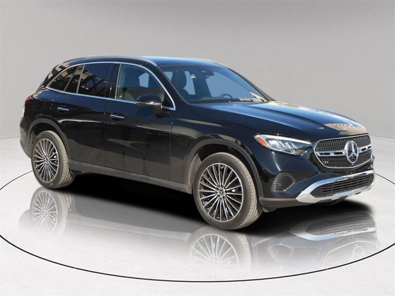 2025 Mercedes GLC 300