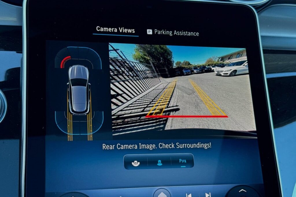 2025 Mercedes GLC 300